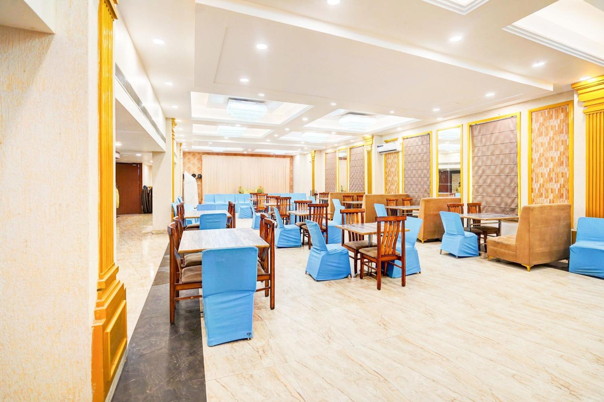 Townhouse Ram Katora Near Vishwanath Temple Formerly Sv Grand Hotel Varanasi Exterior photo